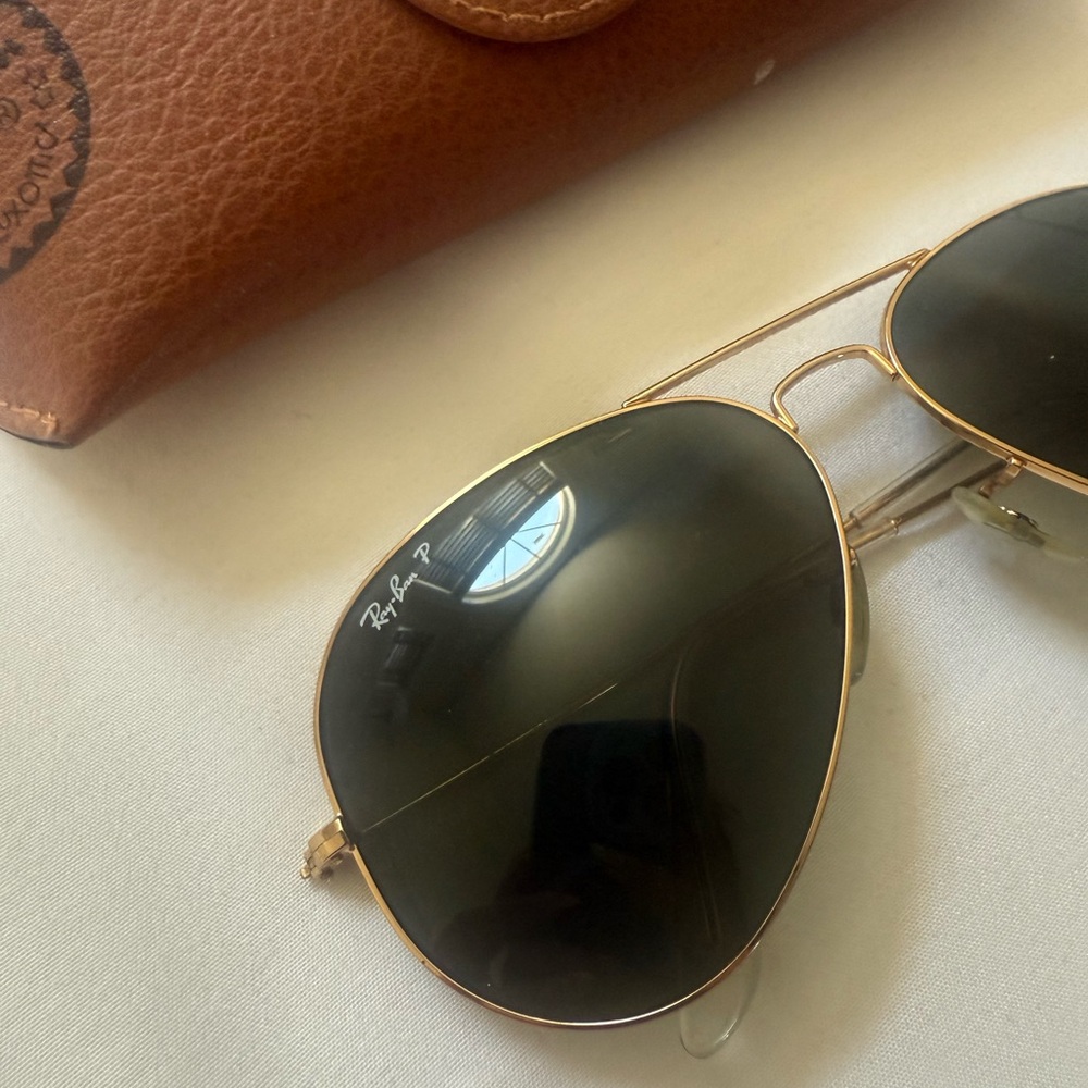 Ray-Ban Aviator Sunglasses - Gold Frame with Dark Lenses - Picture 2 of 3